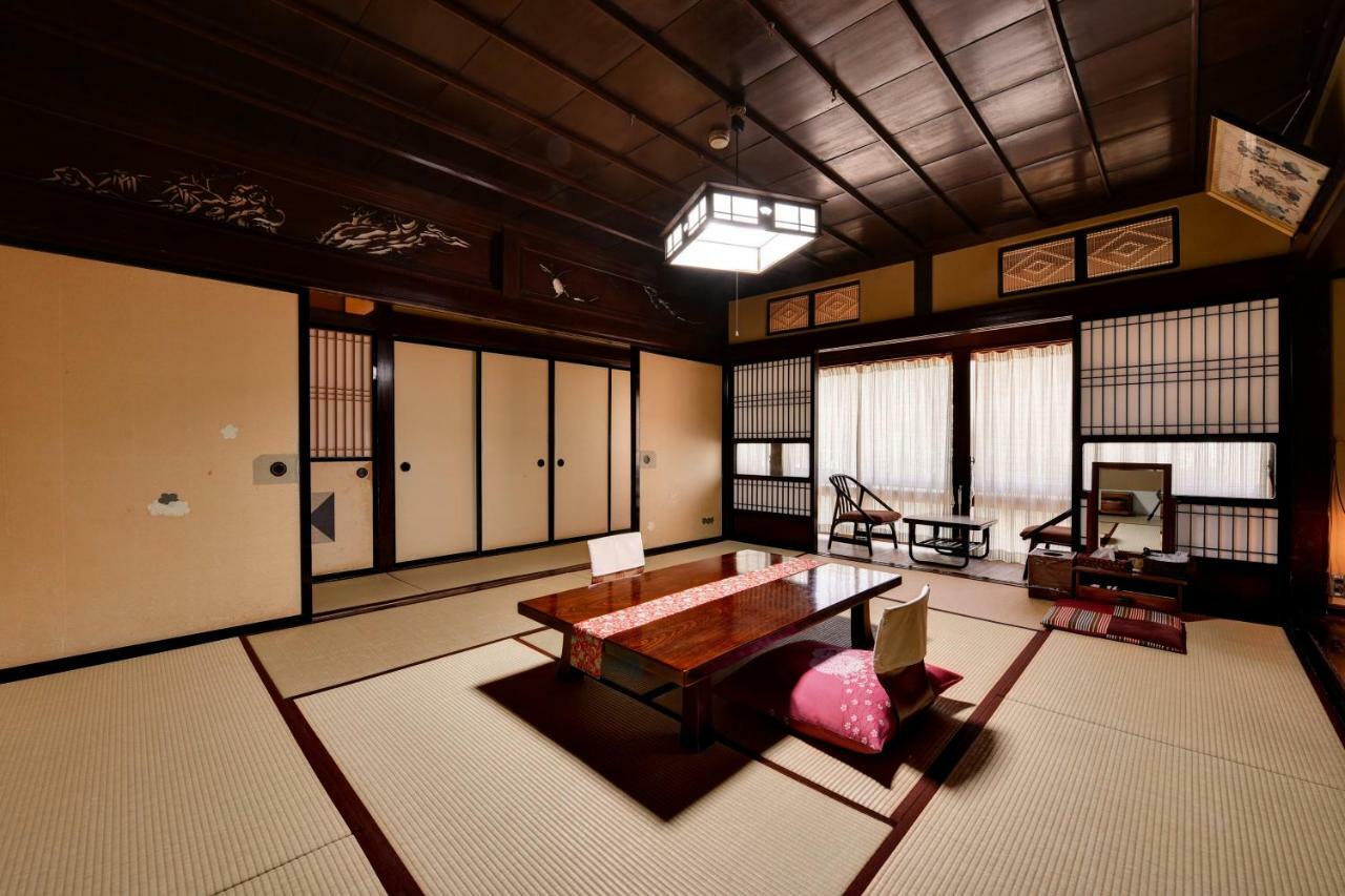 ホテルNishiya 米沢市 エクステリア 写真