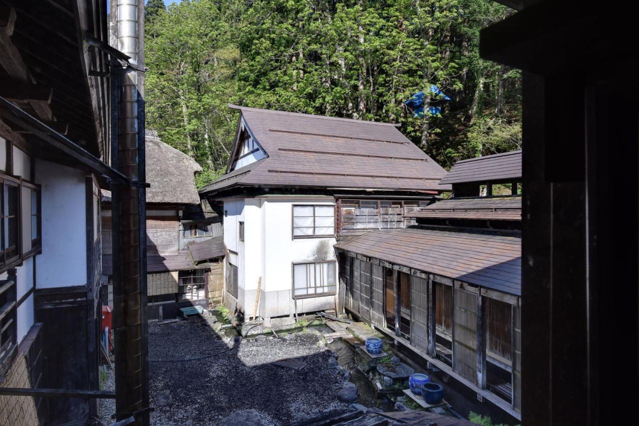 ホテルNishiya 米沢市 エクステリア 写真